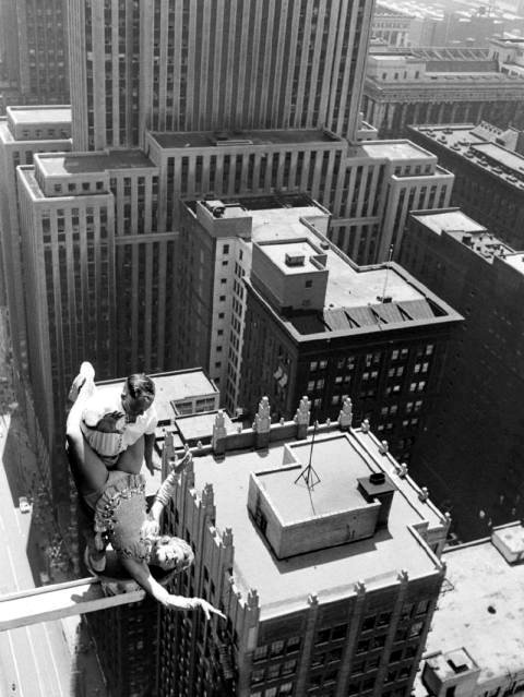 Acrobats over Chicago, 1955 (5)