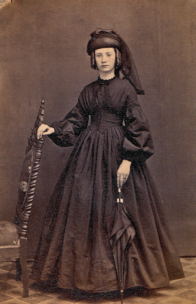 victorian mourning dress