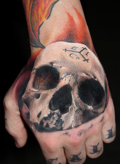 tattoo-hand-skull