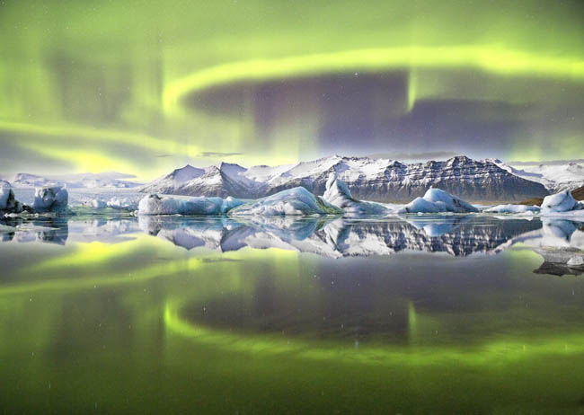 Aurora Reflected a Glacial Lagoon
