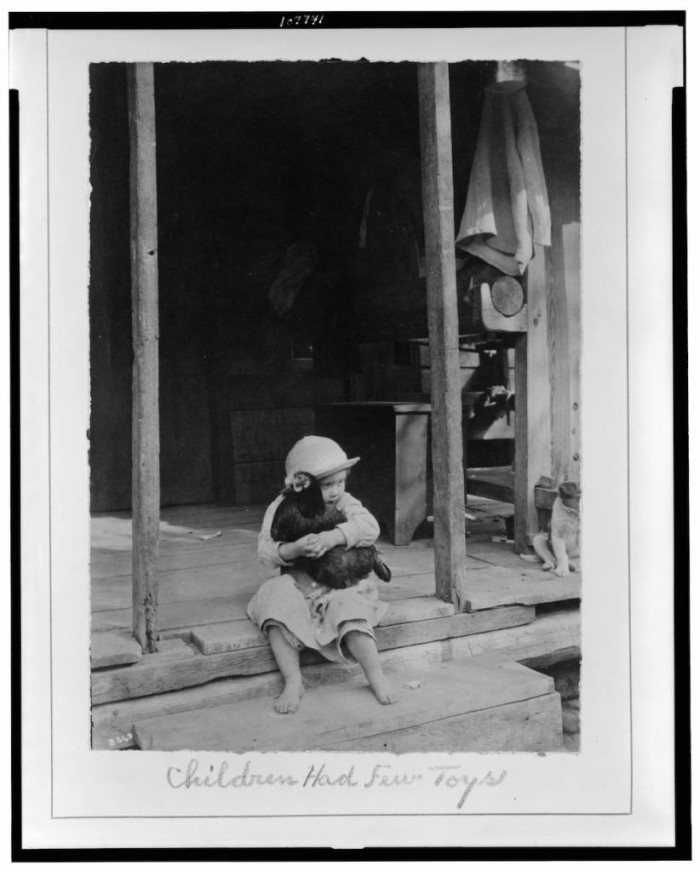 Children had few toys / Photo by Wm. A. Barnhill, Gamaliel, Ark. Creator(s): Barnhill, Wm. A. , photographer Date Created/Published: [between 1914 and 1917]