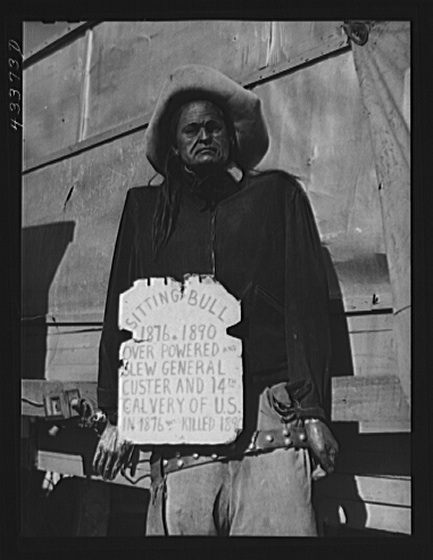 An effigy of Sitting Bull, part of the exhibit of the travelling sideshow “crime museum.” Near Fort Bragg, North Carolina Creator(s): Delano, Jack, photographer Date Created/Published: 1941 Mar.