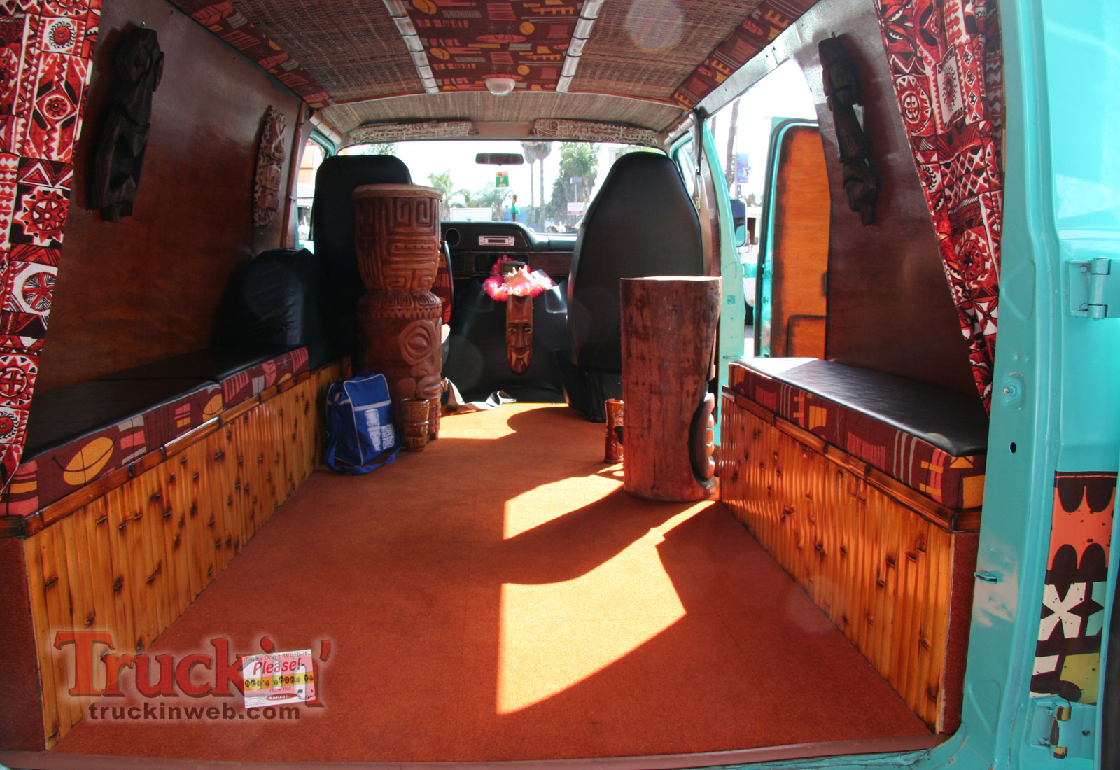 Magic Carpet Rides In 70 S Shaggin Wagons Cvlt Nation