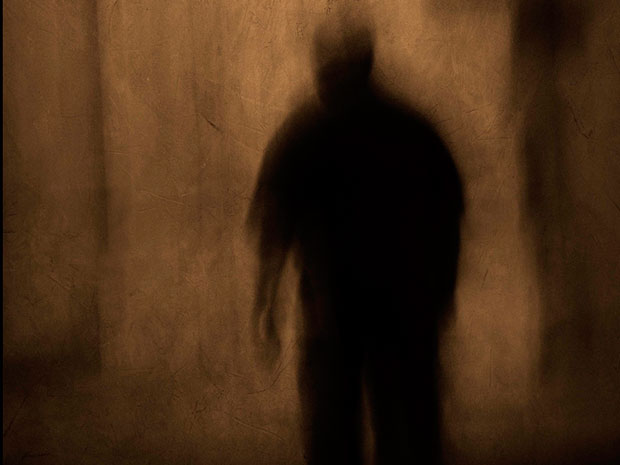eerie-encounters-shadow-man