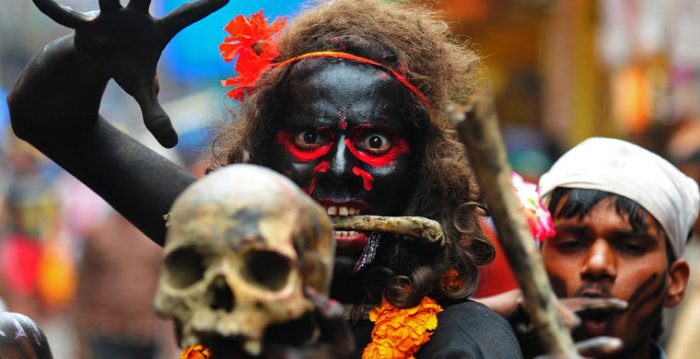 4-10-Jaw-Dropping-Facts-About-Aghoris